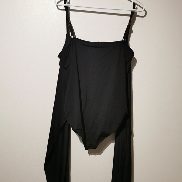 Leilani solid black size 10 wrap multiple style one piece swimsuit - Picture 9 of 10
